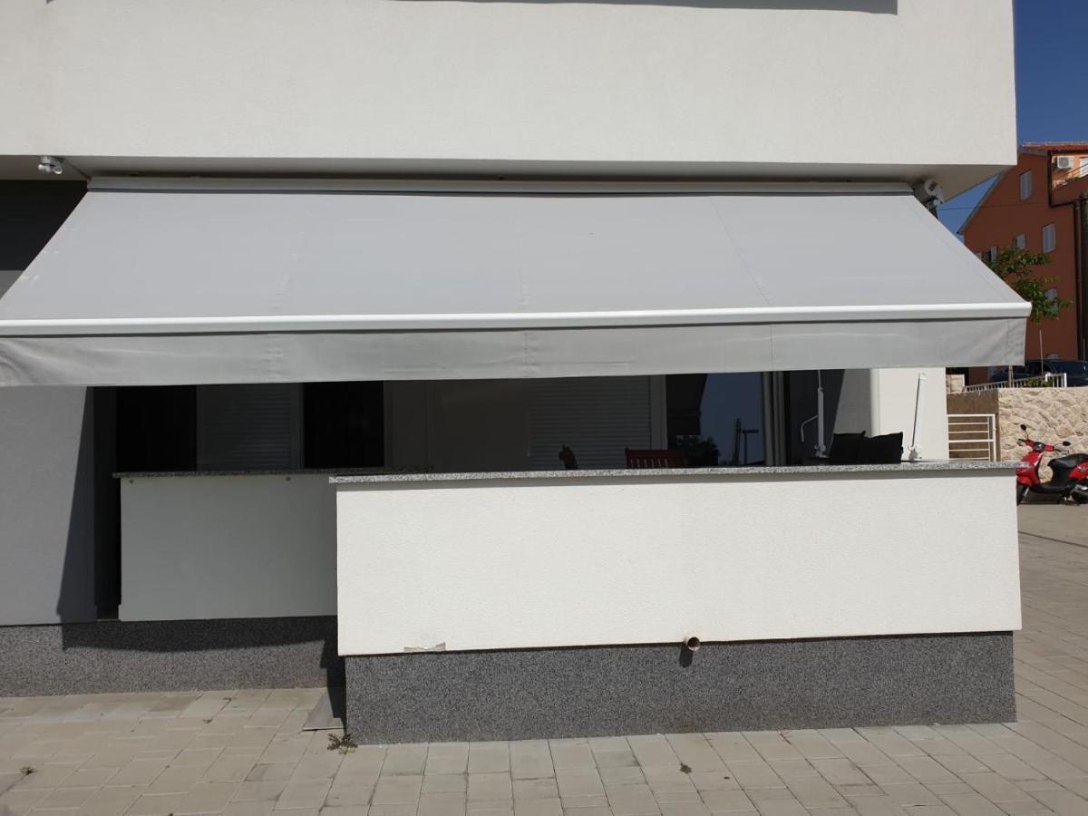 Apartman DODO 1 Novalja Bagian luar foto