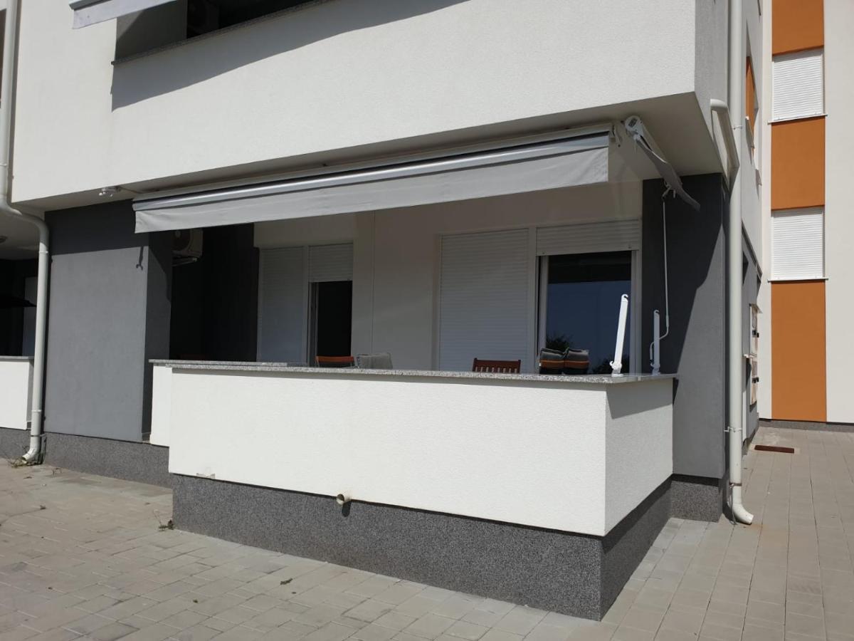 Apartman DODO 1 Novalja Bagian luar foto